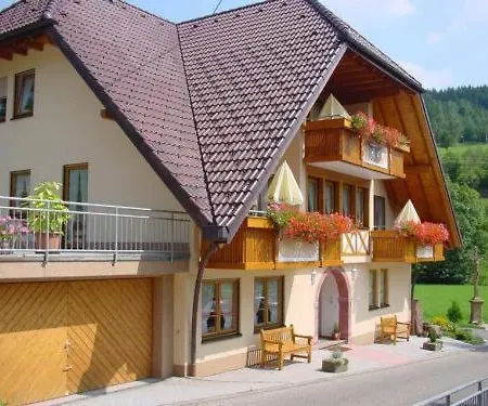 בית הארחה Landgasthof Adler Pelzmuehle