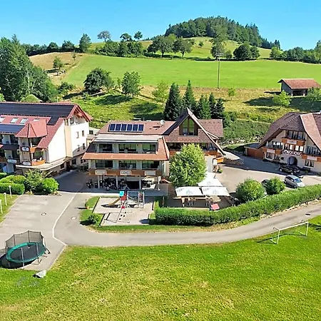 Гостевой дом Landgasthof Adler Pelzmuehle 3*