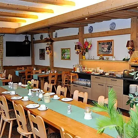 Landgasthof Adler Pelzmuehle 3*